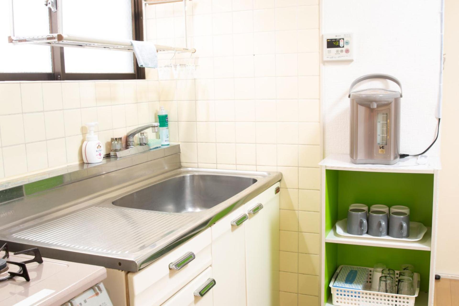 1 Minute To Yamanote Line, Ultimate Convenience. Apartemen Tokyo