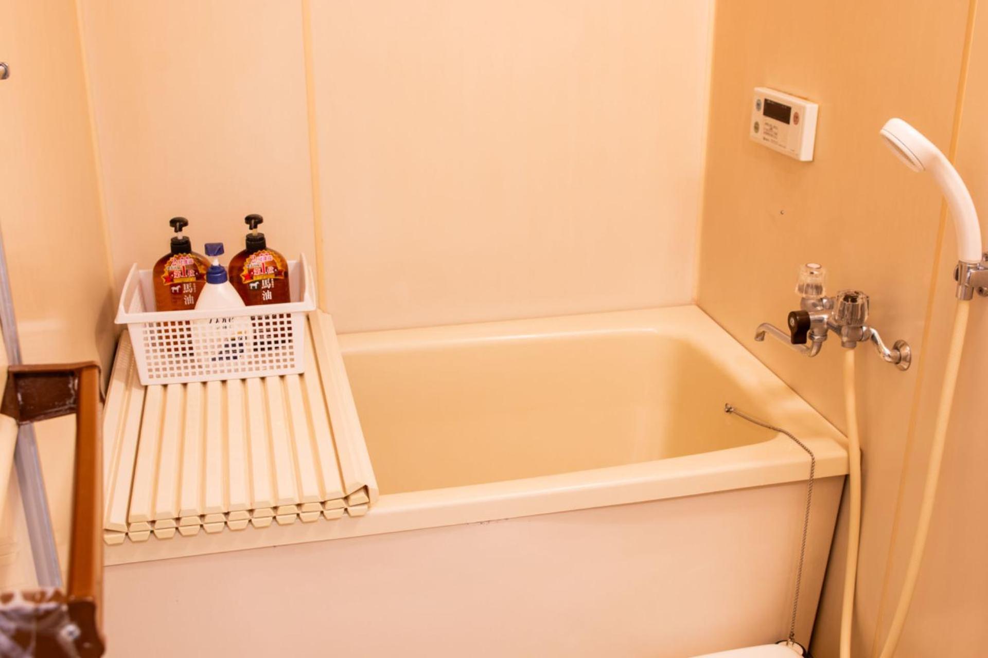 1 Minute To Yamanote Line, Ultimate Convenience. Apartemen *